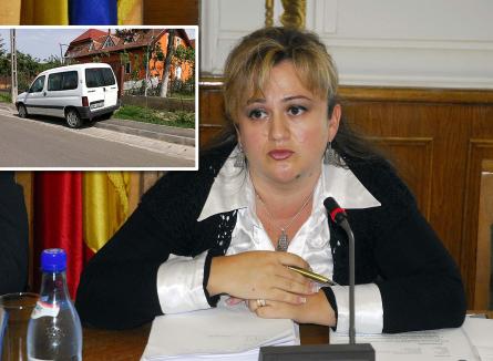 Borbei, pe tuşă! Directoarea Juridică a Primăriei Oradea, suspendată din funcţie din cauza unui dosar penal